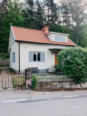 Charming house with wood stove near lake Virserum